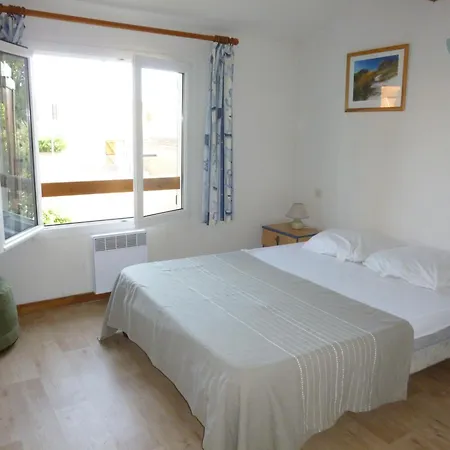 V0544 - - 85m2 Avec Jardin, Piscine Prive Dans