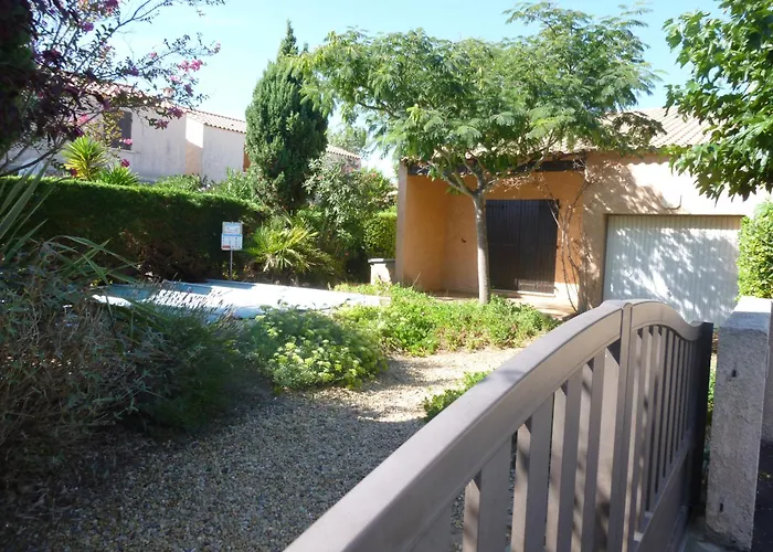 V0544 - - 85m2 Avec Jardin, Piscine Prive Dans Villa Vias