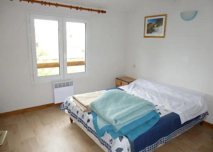 V0544 - - 85m2 Avec Jardin, Piscine Prive Dans Villa